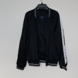 American eagle windbreaker